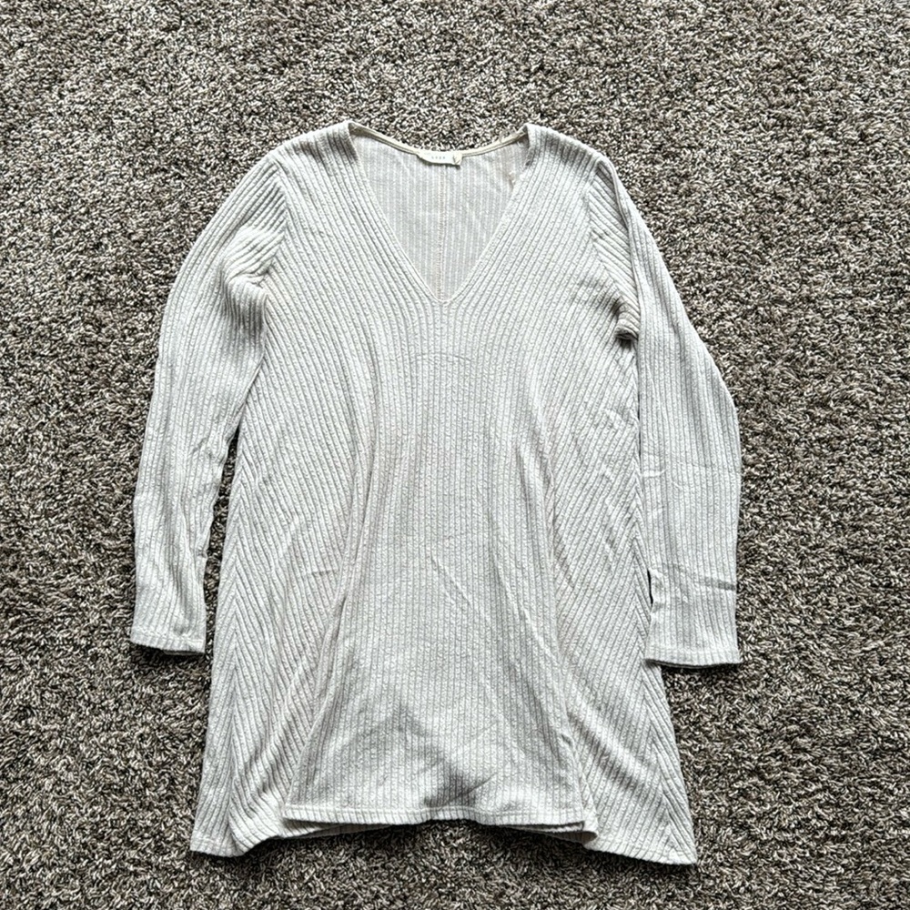 Lush oversized v-neck sweater